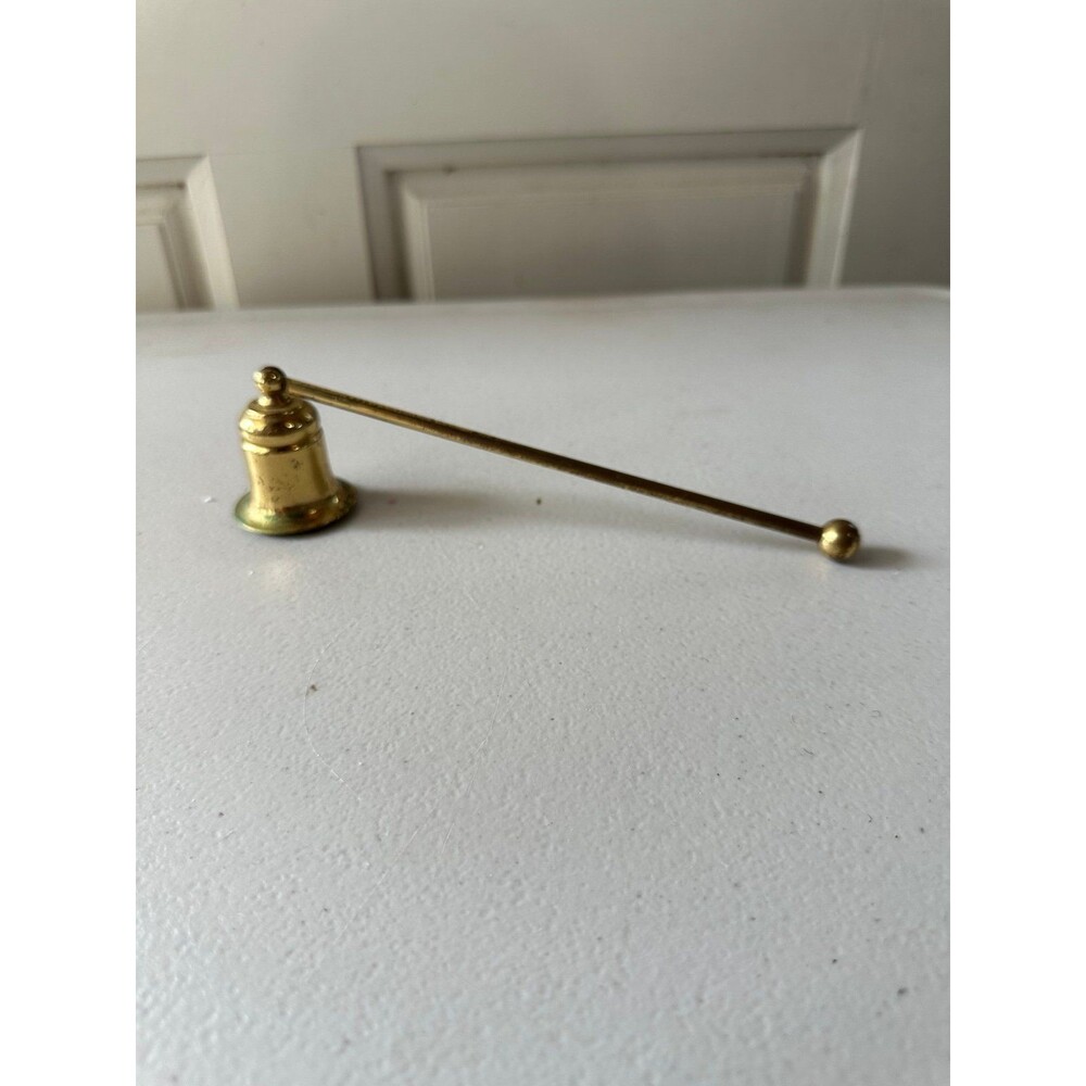 Vintage Brass Bell-Shaped Extinguishing Head Long Handle Candle Snuffer